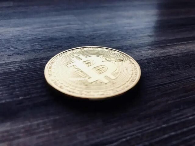 https://rztcomunicacao.com.br/wp-content/uploads/2024/10/criptomoedas-em-ascensao-descubra-as-melhores-para-investir-640x480.jpg